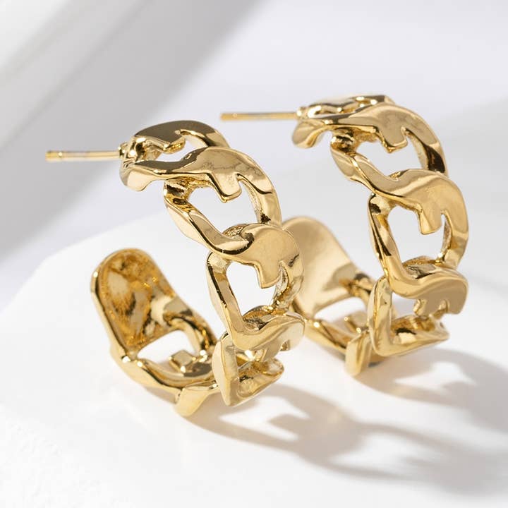 Chain hoop earrings - Léonie for wholesale by Lovelika