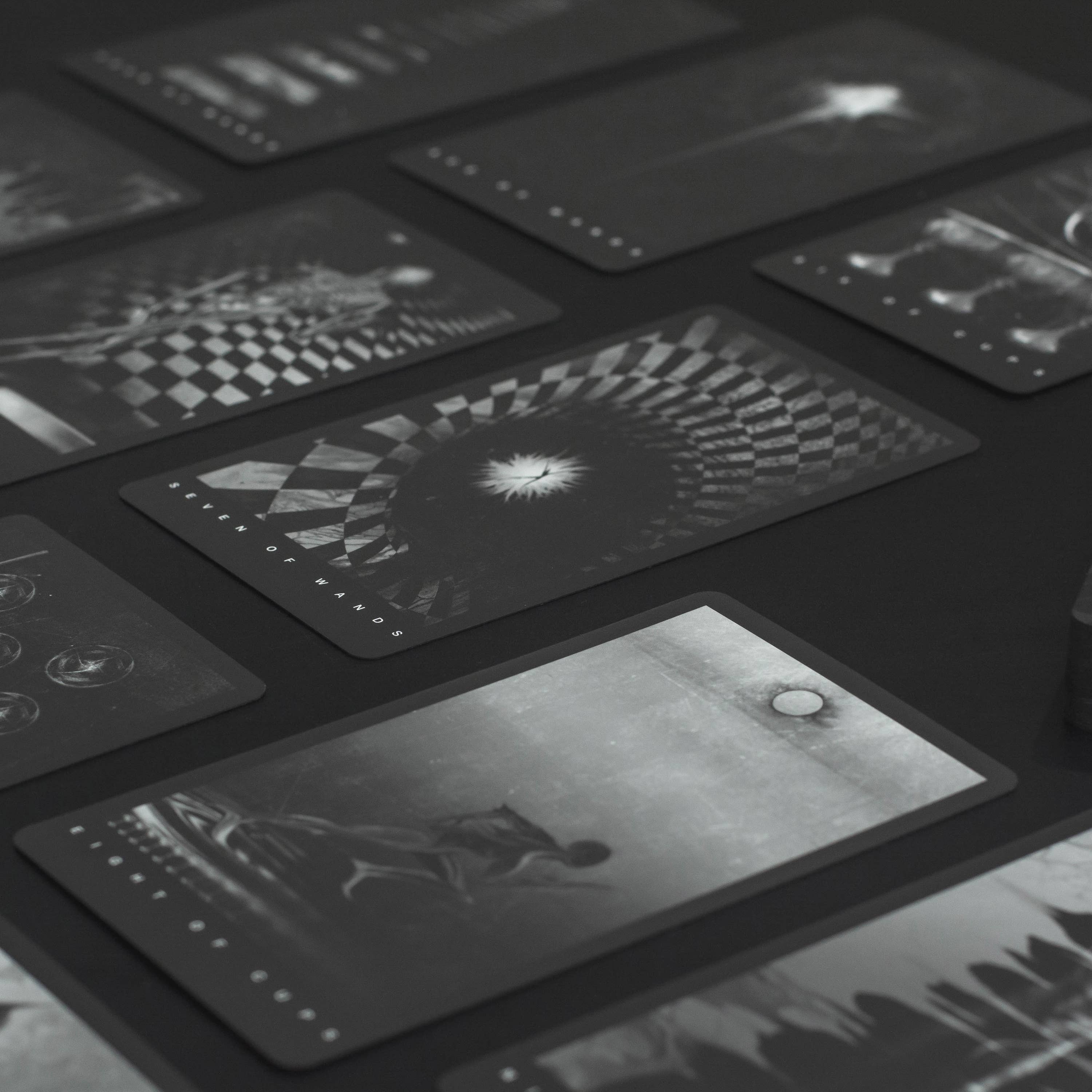 Da Brigh Tarot - Wholesale Tarot Cards - The Black Tarot Modern Tarot Cards Deck18