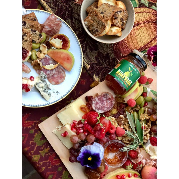 JENKINS JELLIES - Wholesale Jam/Jelly - 5 oz Guava Brava Pepper Jelly2