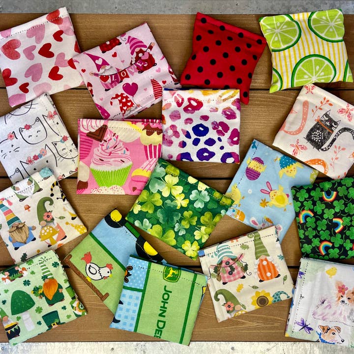 Christmas Gift for Pet | Catnip & Silvervine Beanbag Cat Toy and other Purchase wholesale catnip toys. Free returns & net 60 terms on Faire trending on Faire.