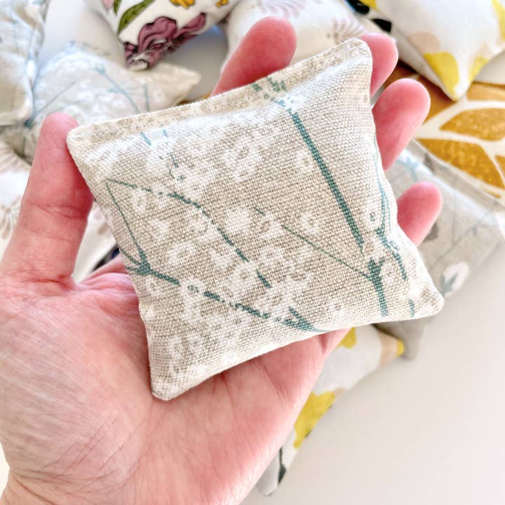 Laska Collection - Wholesale Sachet - Set of 2 Surprise Organic Lavender Sachets2