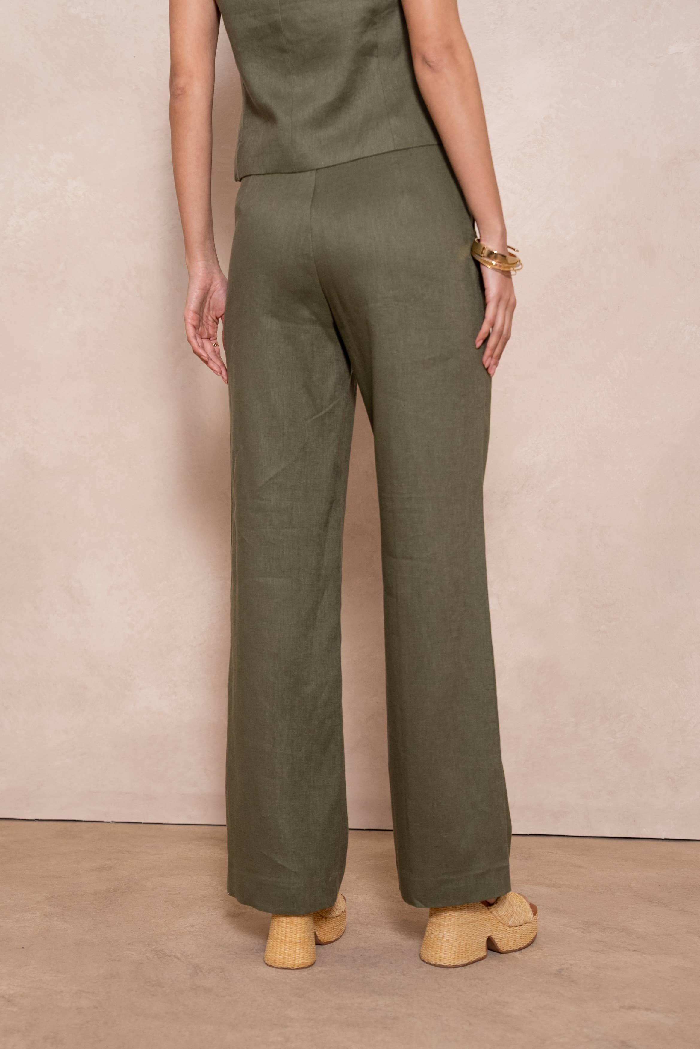 Attentif Paris - Wholesale Pants - Women's - [Linen] Plain straight trousers in premium quality linen32