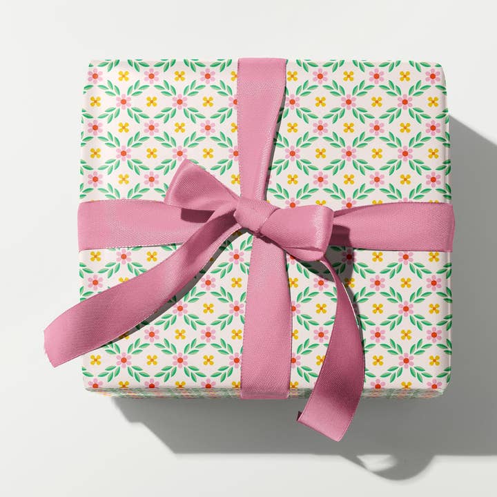 Hojas o rollo de papel de regalo con estampado floral Cottage in the Woods (blanco) para venta al por mayor de My Darlin'