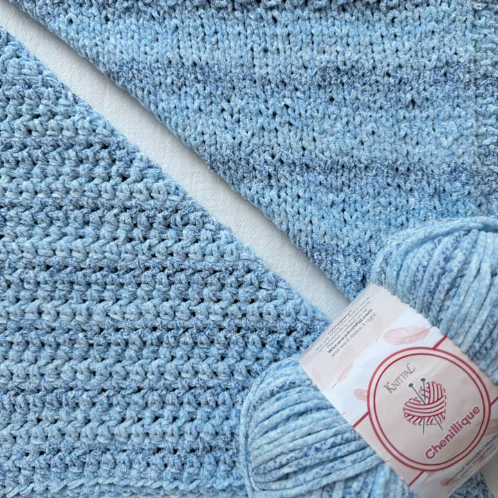 KnitPal - Wholesale Yarn - Chenillique Velvet Chenille Crochet Yarn - Worsted Weight 439