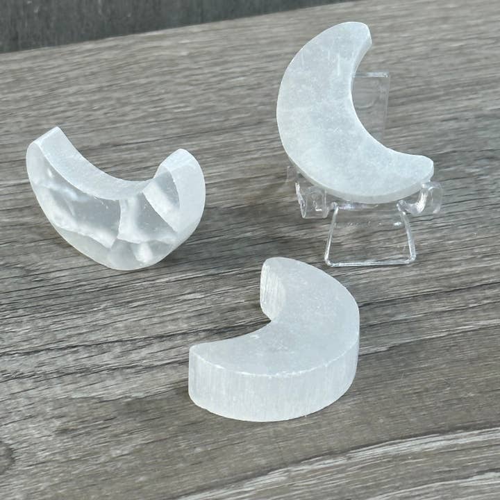 Keystone Crystals - Wholesale Spiritual Stone/Crystal - Selenite 1.5” Moon1