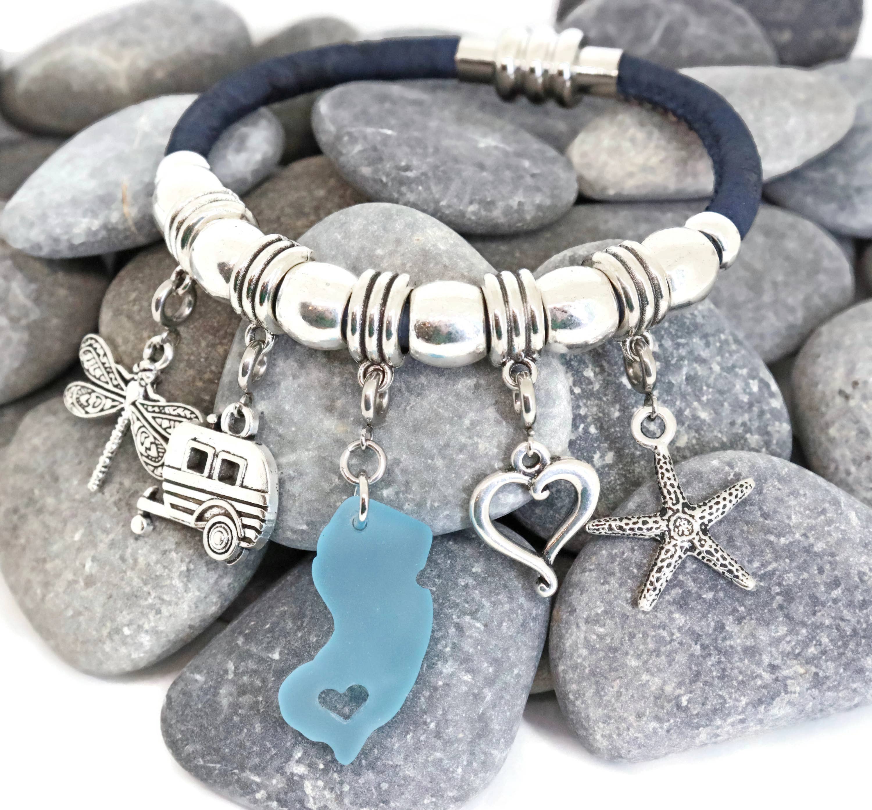 Sea Ranch Jewelry - Vente Bracelets à breloques/pendentifs - Programme d'affichage de bracelets en liège ICBDP Charm Bar7