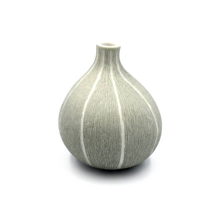 Art Floral Trading LLC - Wholesale Vaas - OMO Mini S - Grijze handgemaakte porseleinen knopvaas met 17