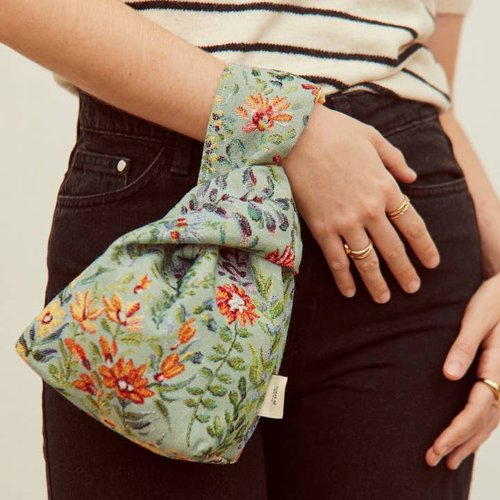 Eturel Madrid - Wholesale Clutch Bag - Women's - Hatillo mini jacquard fabric bag with blue azaleas flowers