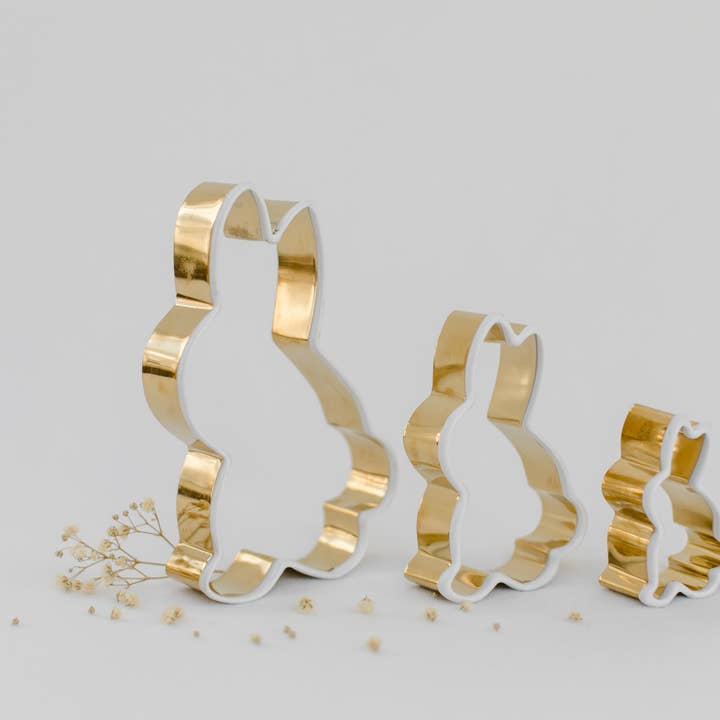 Bake Affair GmbH - Wholesale Cookie Cutter - Bake Affair - Set of 3 sitting rabbit cookie cutters1