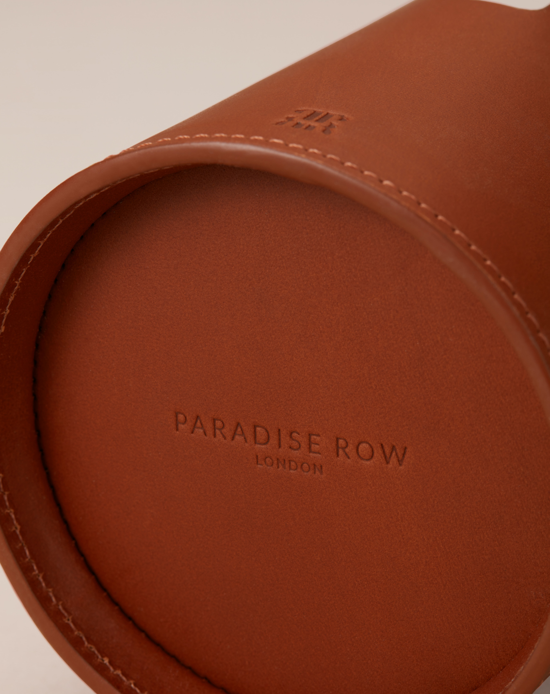 Paradise Row - Venta al por mayor Botelleros - Soporte de cuero para botellas de vino1