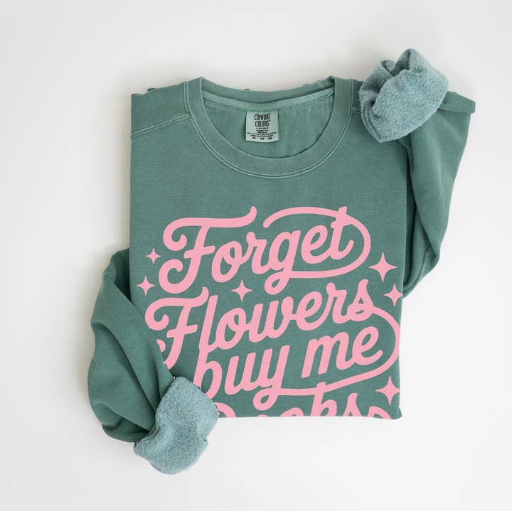 Vergeet bloemen, koop mij boeken — zware, na productie geverfde sweatshirt voor wholesale door Keen Bee Studio