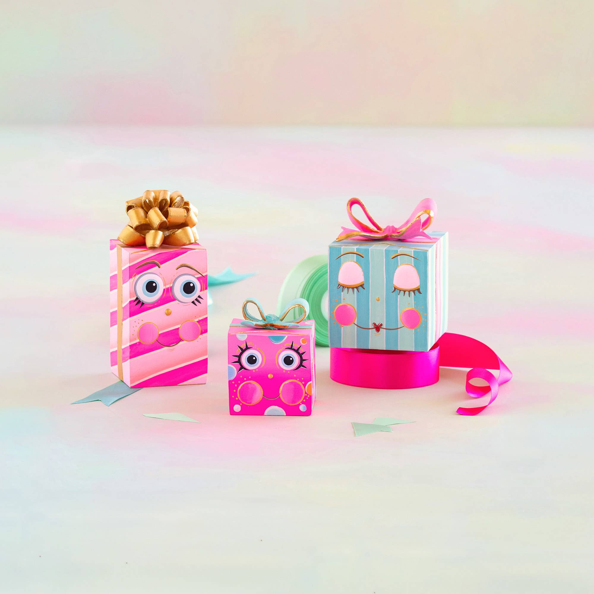 Glitterville - Wholesale Decorative Figurine - Glitterville Patty Package, Baby Box & Magnificent Mister Bo0