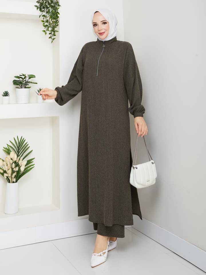 Cozy Ribbed Two-Piece Modest Set with Zipper for wholesale by Palestinian Elegance