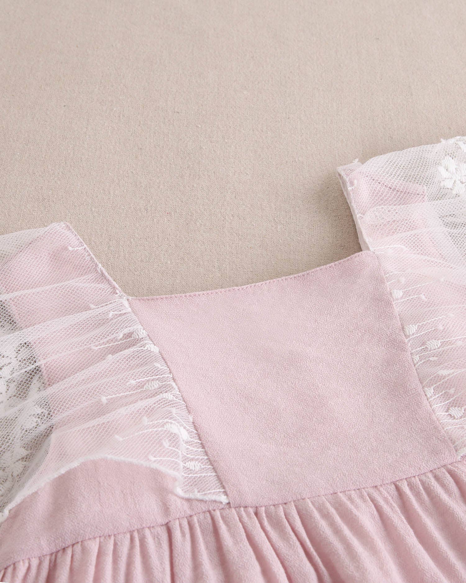 Dadati – wholesale Klänning – Barn – Pale rosa ceremoni-klänning för flicka med tyll på ärmar i maxilängd3