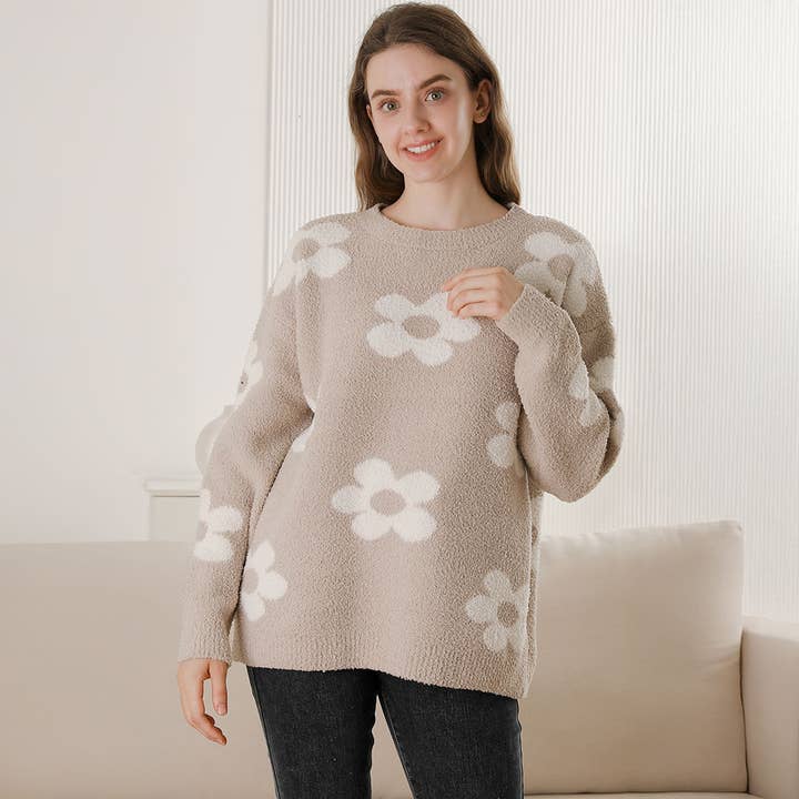 Cozy Daisy Pattern Crew Neck Sweater for wholesale by Sensibling Corp.