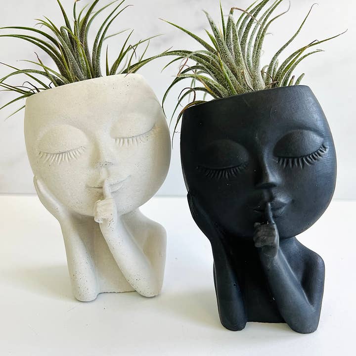 Aroma Sparks - Vente Pot - La fille endormie chuchotant du ciment et du béton4