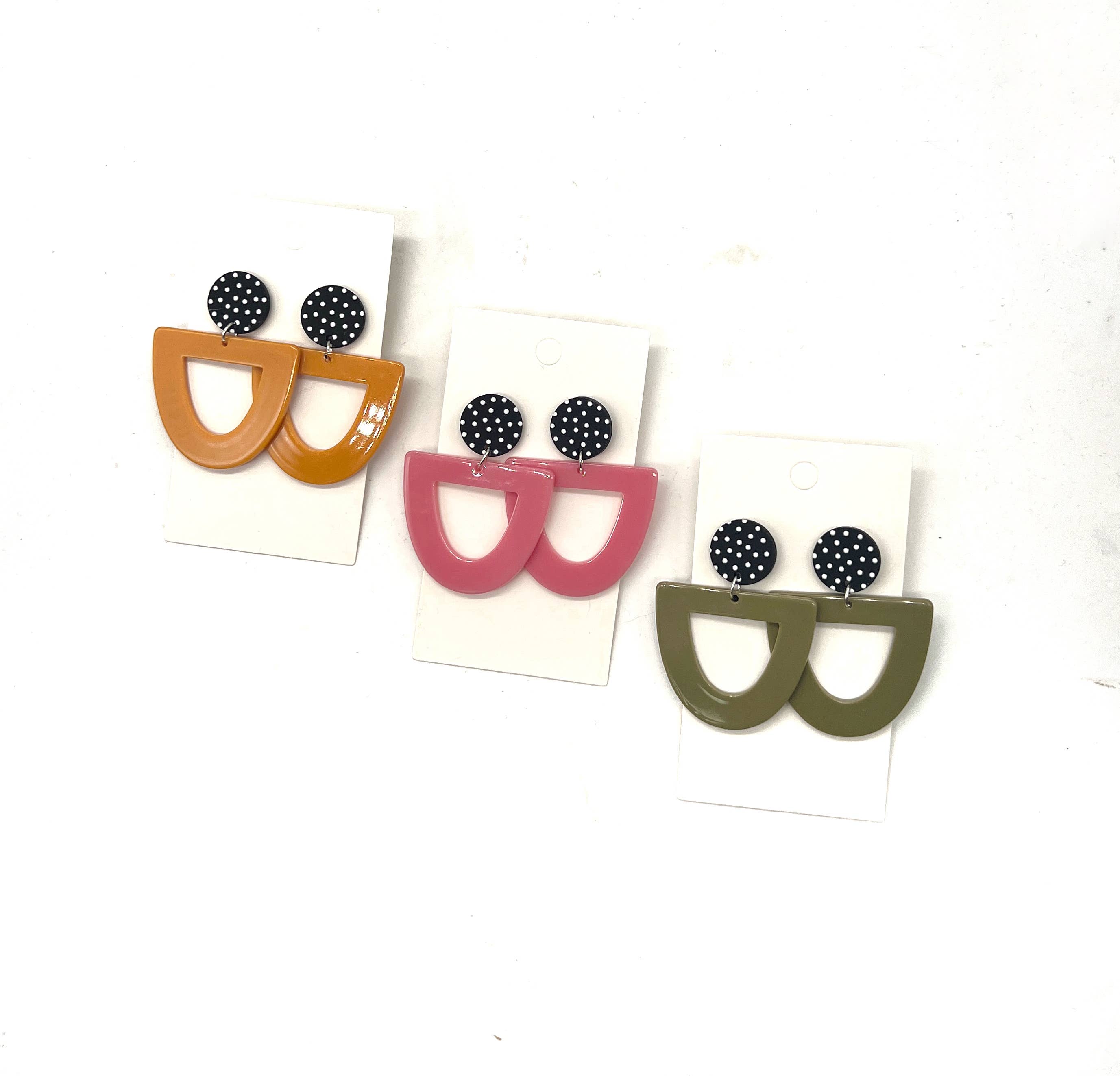 Baubles by B - Vente Boucles d'oreilles pendantes - Boucles d'oreilles en acrylique Deco à pois vert olive5