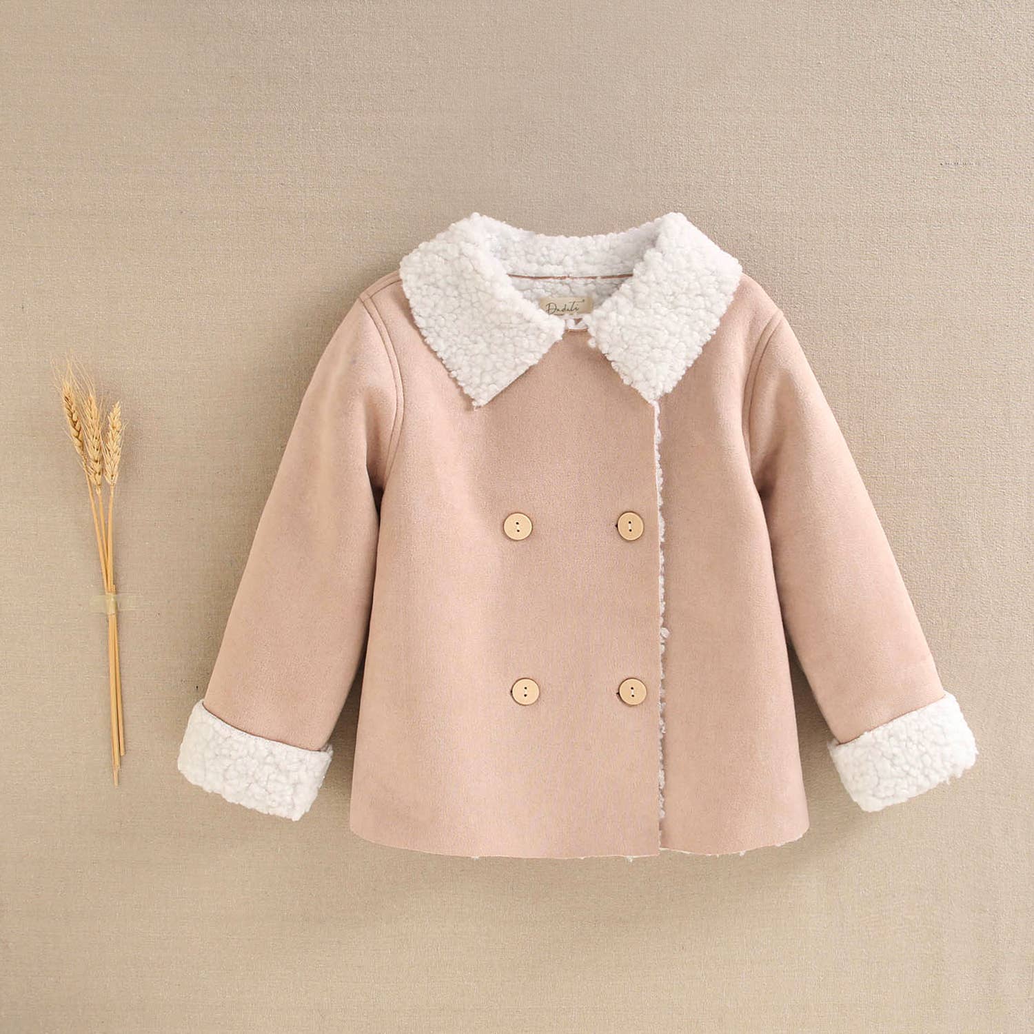 Dadati - Wholesale Jacket - Kids - Girls' jacket in light makeup color with sheep lining1