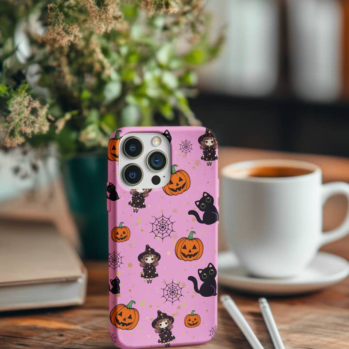 Roze Halloween Telefoonhoesje, Schattig Heks en Kat Ontwerp, Griezelige Herfstdecoratie, Perfect Halloween Cadeau, Schattige Telefoonhoes, Leuk Pompoenontwerp voor wholesale door Happythings76