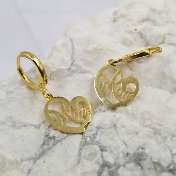 Boucles d'oreilles en forme de cœur pour la fête des mères pour la vente par The Pretty Jewellery