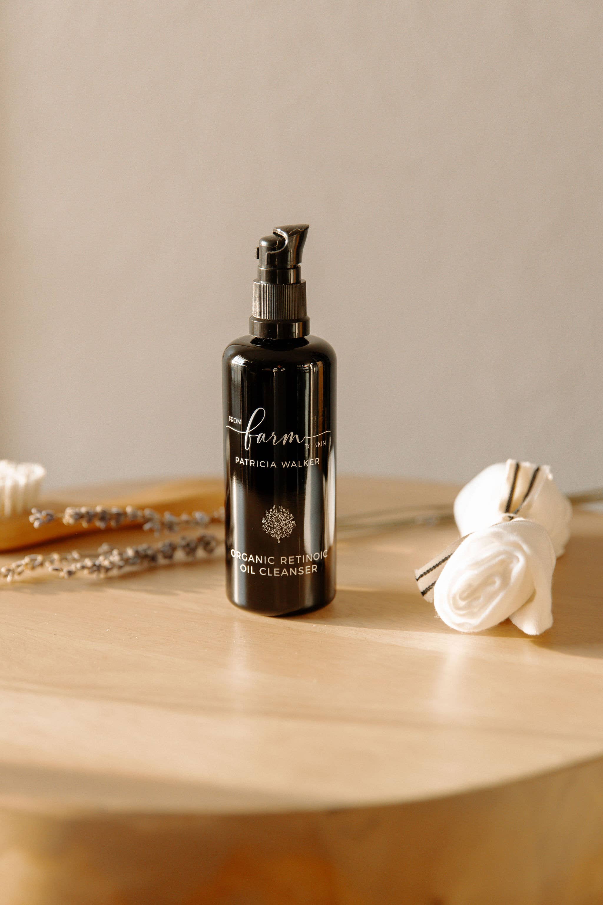 Farm to Skin - Wholesale Facial Cleanser - Organic Retinoic Oil Cleanser3