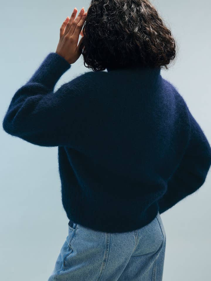 Nitah - Wholesale Knit Sweater - Women's - Navy blue sweater Marc2