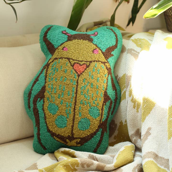 Calhoun & Co. - Vendita all'ingrosso Cuscini decorativi - Cuscino a forma di scarabeo maculato