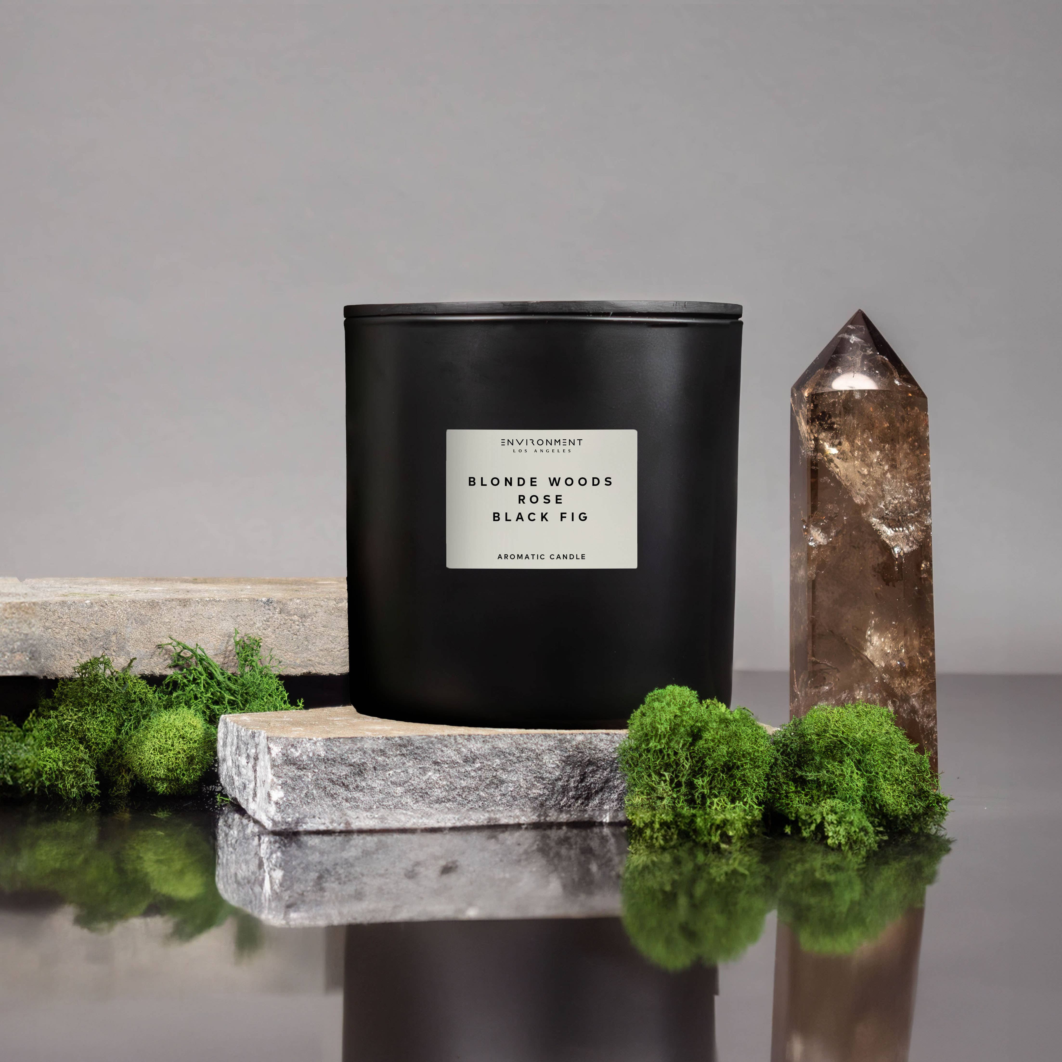 ENVIRONMENT - Vendita all'ingrosso Candela in vasetto - 55 once ispirata a The EDITION Hotel® Candle Blonde Woods | Ro1
