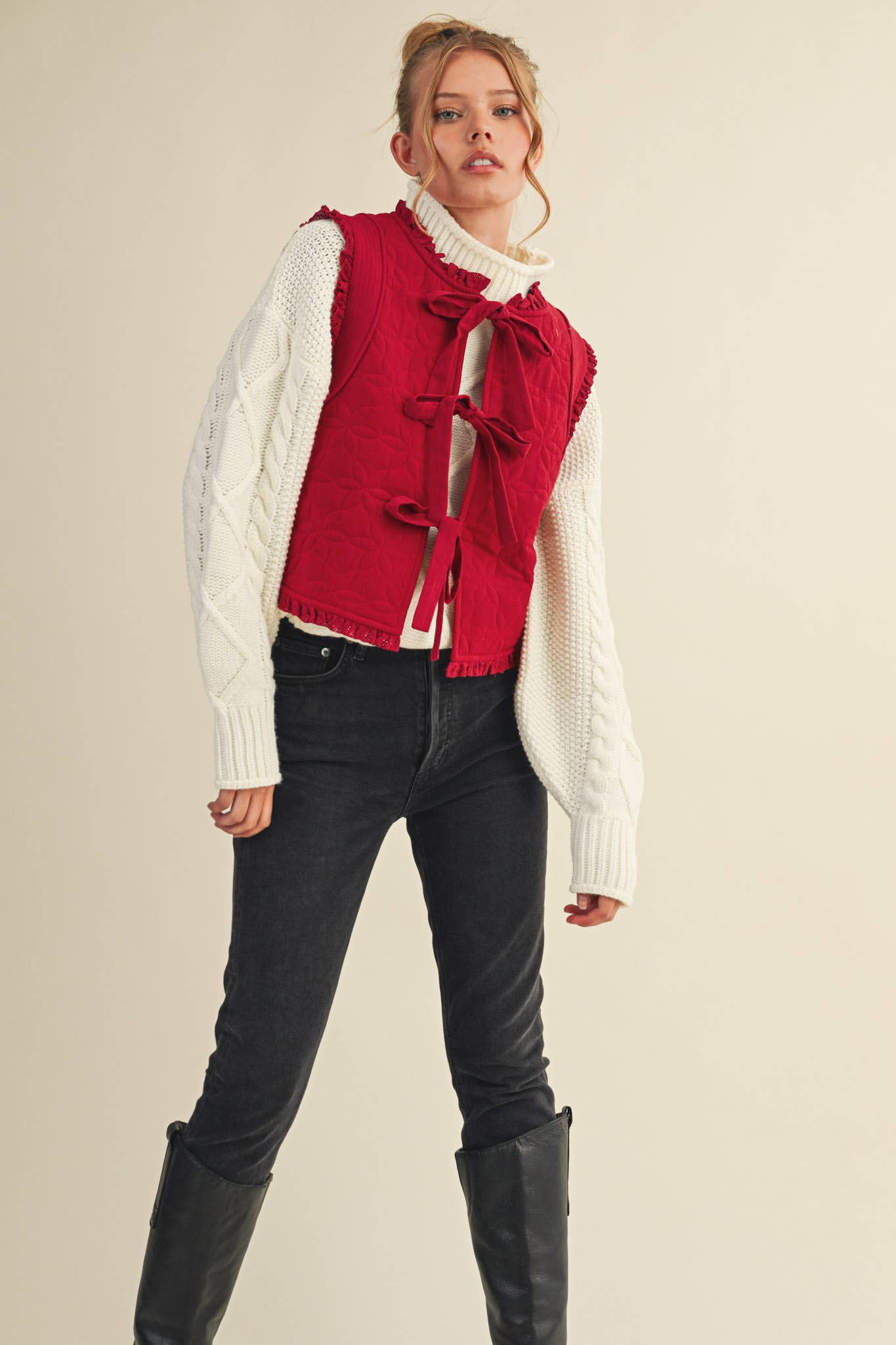 &MERCI - Wholesale Outerwear Vest - Women's - FLORAL QUILTED LACE TRIM BOW TYING VEST MJK411324