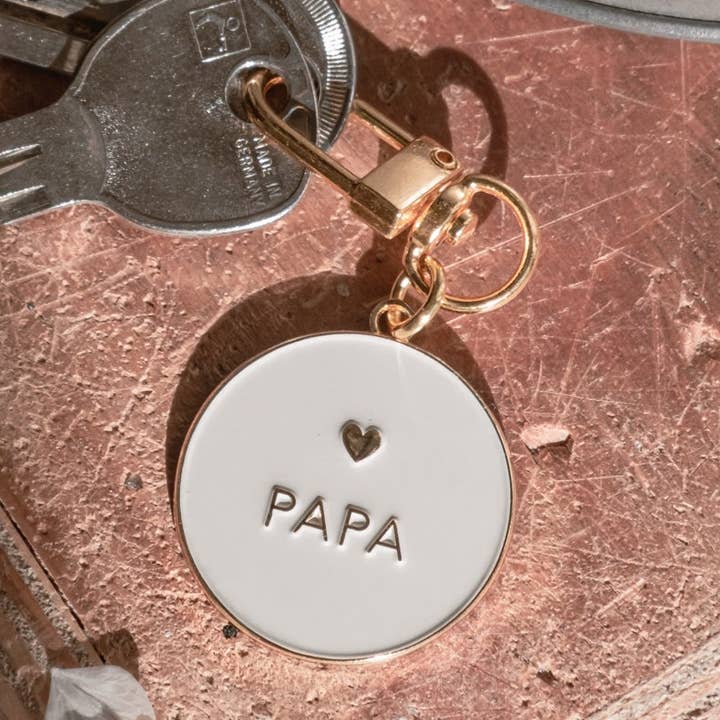 Nyckelring 'Papa' i ljusgrått (6 st) för wholesale av Eulenschnitt