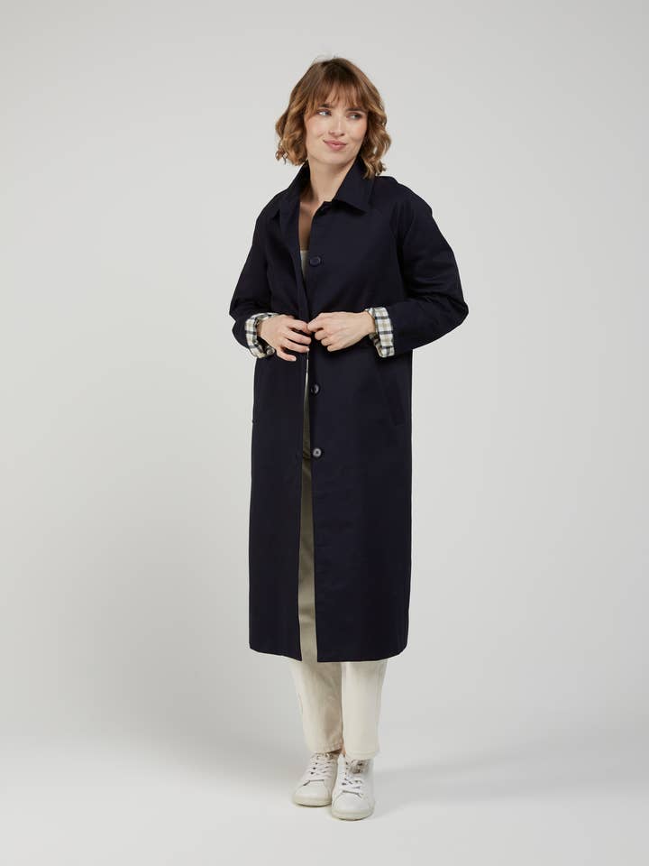 MANCHESTER - Trench coat longo com forro xadrez por atacado de Andy & Lucy