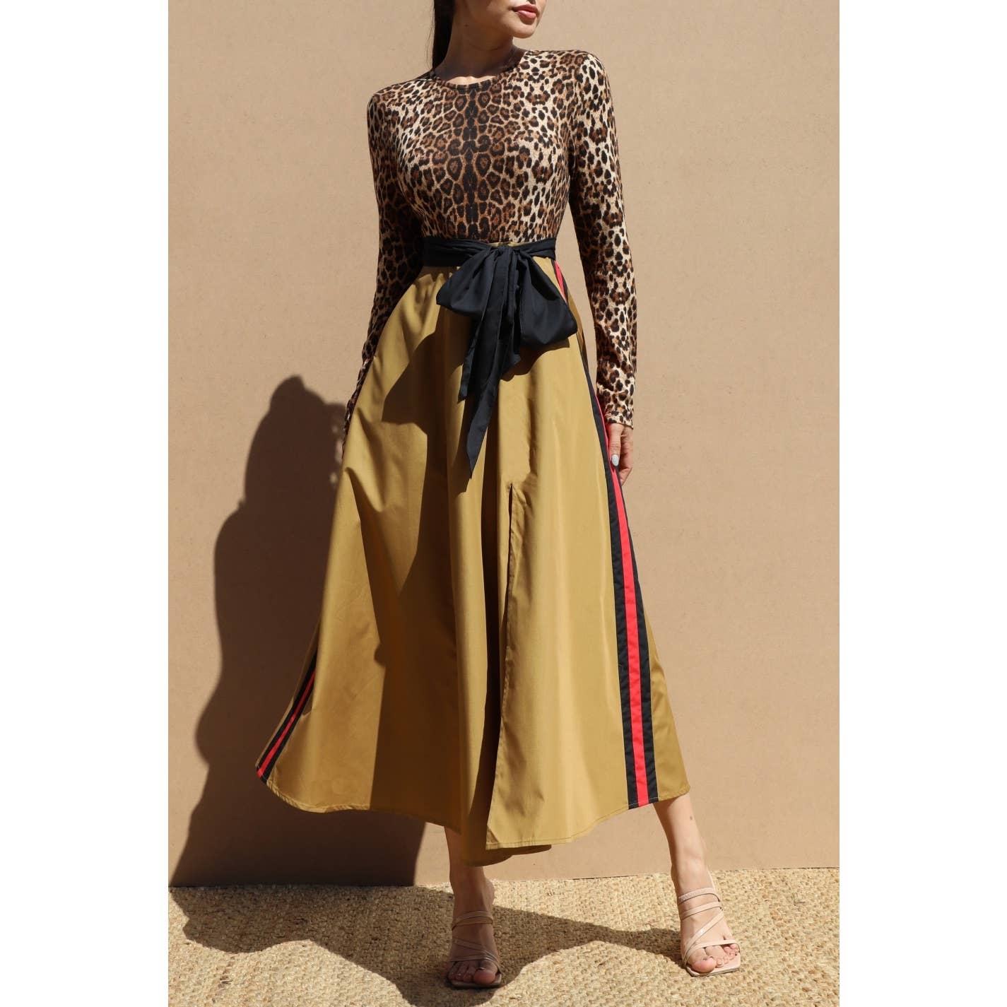 Black Pearl Clothing - Venta al por mayor Vestido - Mujer - Vestido largo chic con estampado de leopardo4