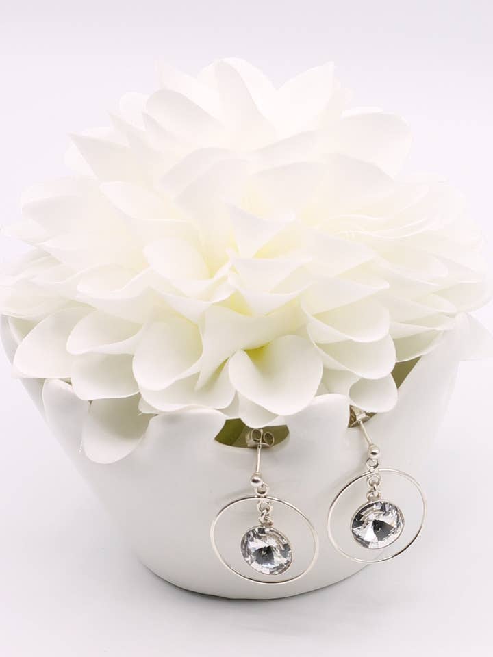 Orecchini da sposa ZOÉ per la vendita all'ingrosso da parte di Loane Bijoux