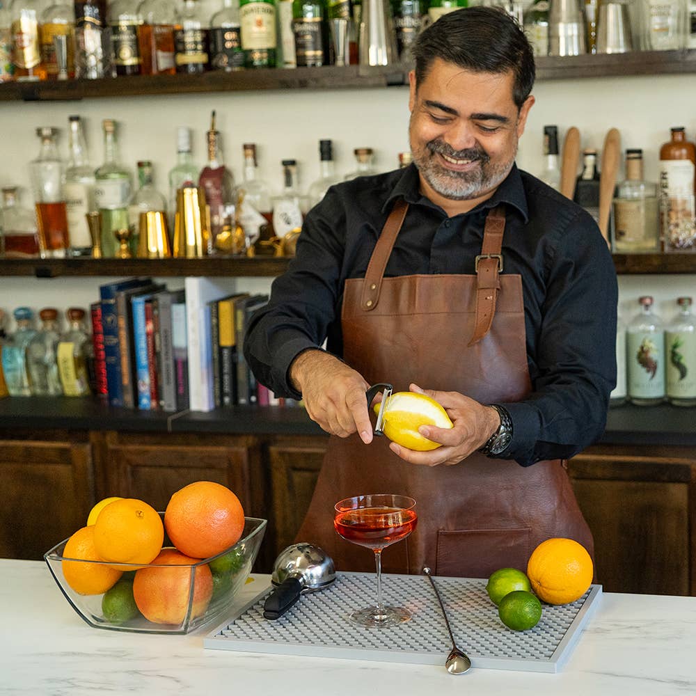 A Bar Above - Vente Économes - Éplucheur à agrumes, acier inoxydable et noir4