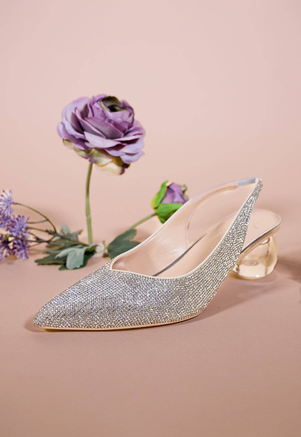 She is Cheval - Wholesale High Heels - Women's - Court Me (Almost Perfect)5