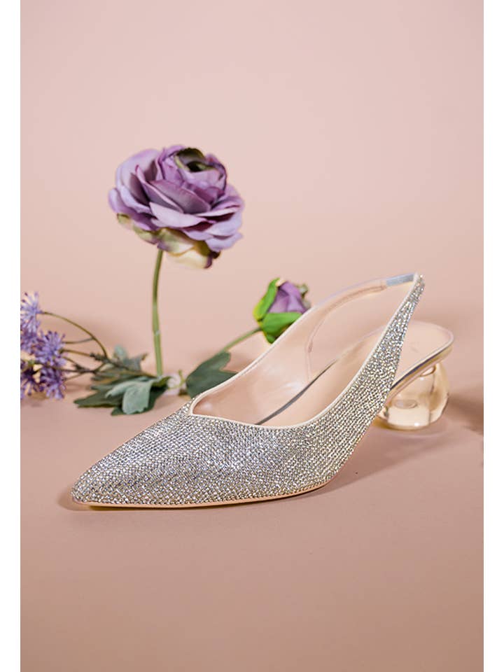 She is Cheval - Wholesale High Heels - Women's - Court Me (Almost Perfect)5