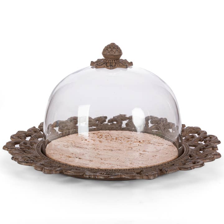 Assiette à gâteau en marbre Acanthus avec cloche pour la vente par Park Hill Collection