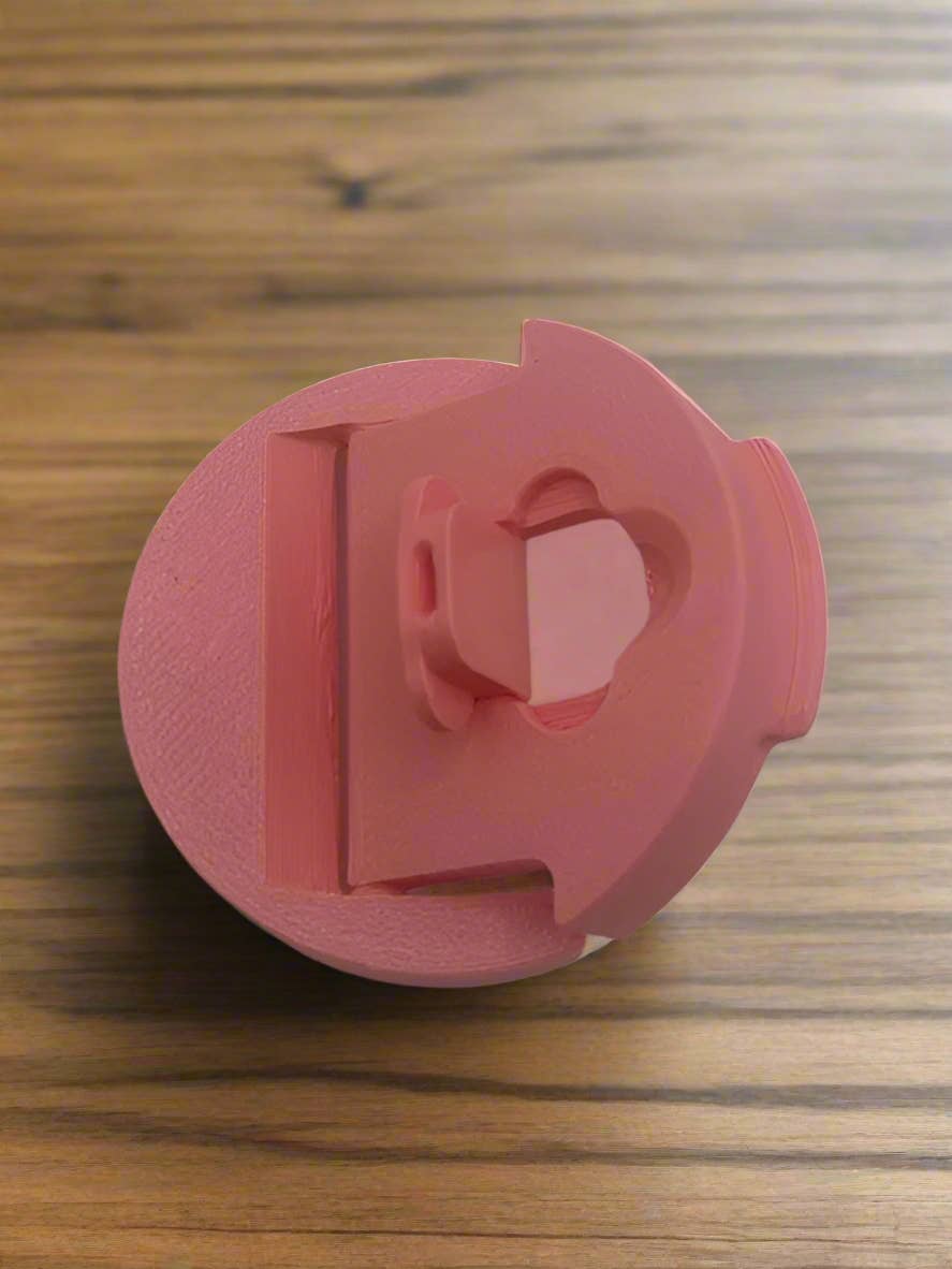 Vance Custom Creations – Großhandel Getränkedeckel – Deckel für Strohhalm1