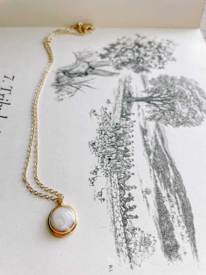 Milky Ivory and Gold Pendant Necklace for wholesale by Sweet Home Nashville