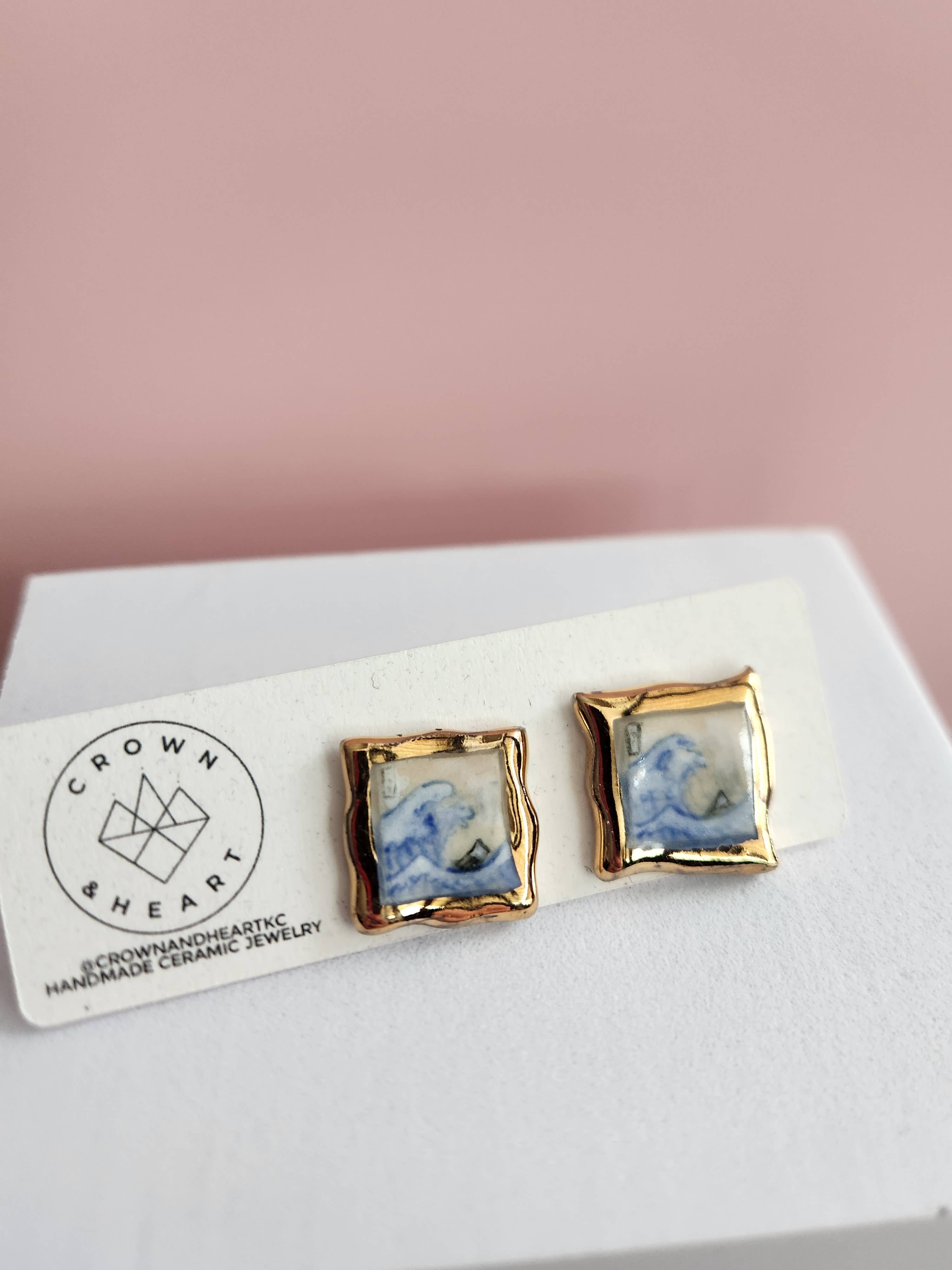 Crown & Heart – wholesale Stud/post earrings – Mini masterpiece studs12