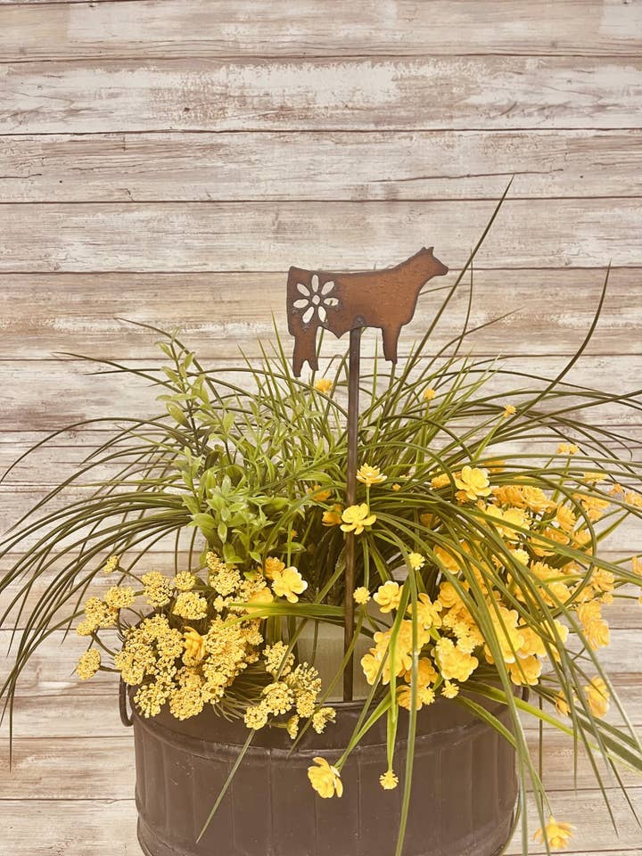Show Steer GARDEN FRIEND Plant Stake for wholesale by Universal Ironworks USA