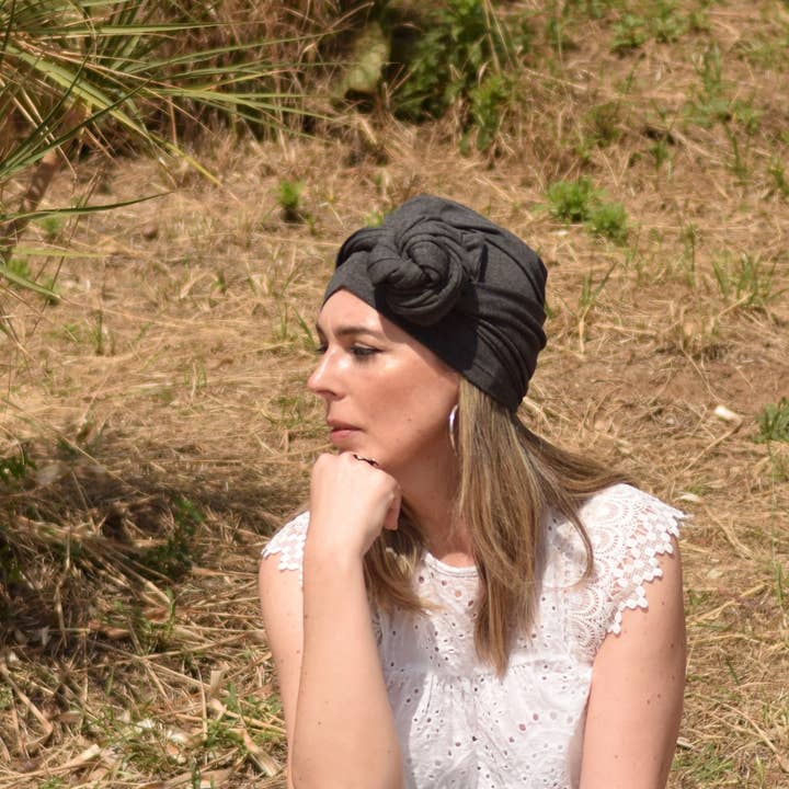Turban gris foncé pour femmes, bonnet chimio pour la vente par Petitama