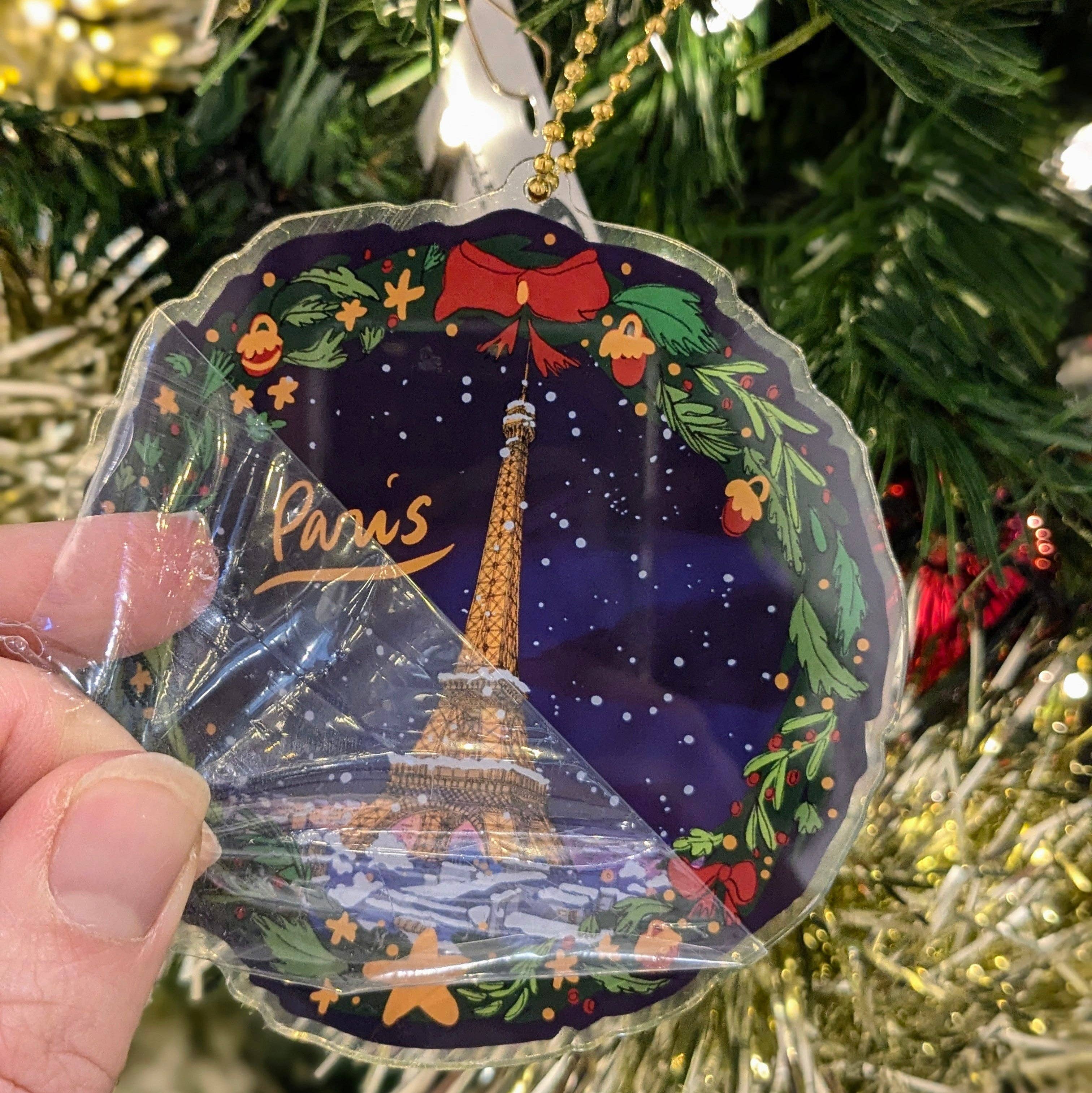 EMILIE ETTORI ILLUSTRATION - Wholesale Christmas Decoration - Eiffel Tower Christmas Ornament at Night5