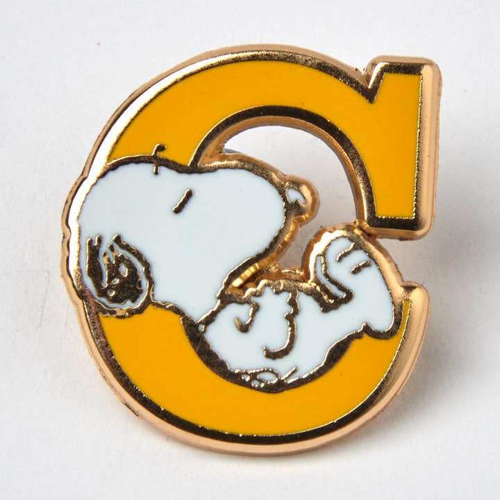 Magpie – wholesale Lapel pin/button – Peanuts Alphabet Pin - C0