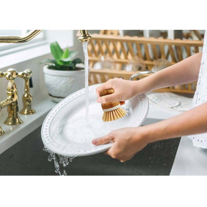 HIC - Harold Import Co. - Wholesale Kitchen Tool/Gadget - HIC Kitchen Bamboo Handle Dishwashing Vegetable Brush3