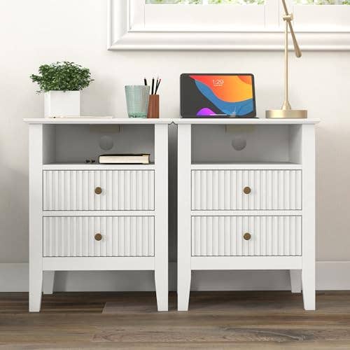 Heynemo - Wholesale Cabinet - Fluted Nightstand Set of 2 with Charging Station0