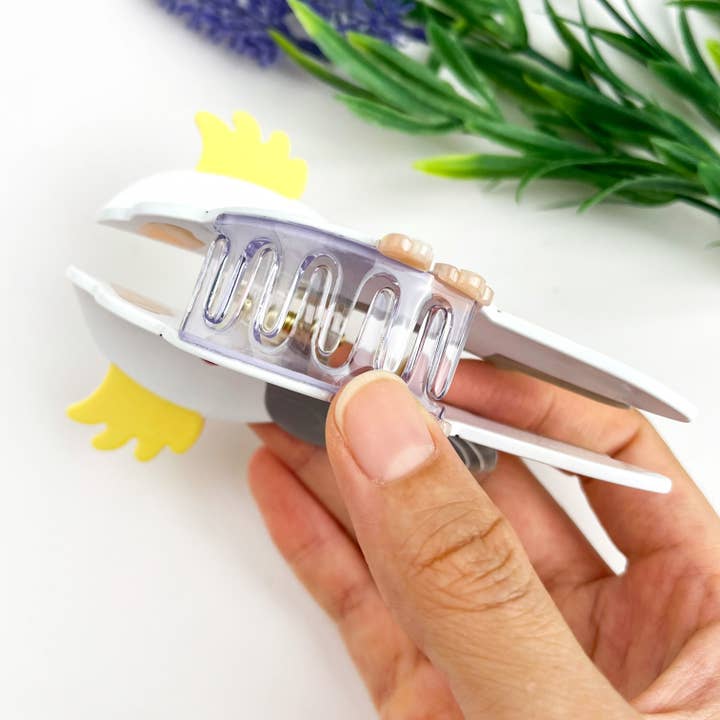 White Cockatoo Acetate Animal Hair Claw Clip for wholesale on Faire3