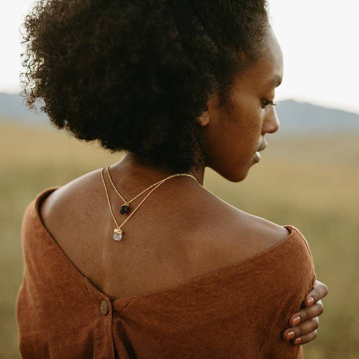 Rover & Kin - Wholesale Pendant/Charm Necklace - Raw Gemstone Necklace1