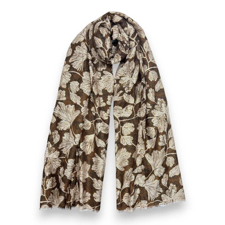 Winter kruisbes bladeren print met goudfolie sjaal voor wholesale door Lili Scarves (US Duty Free)