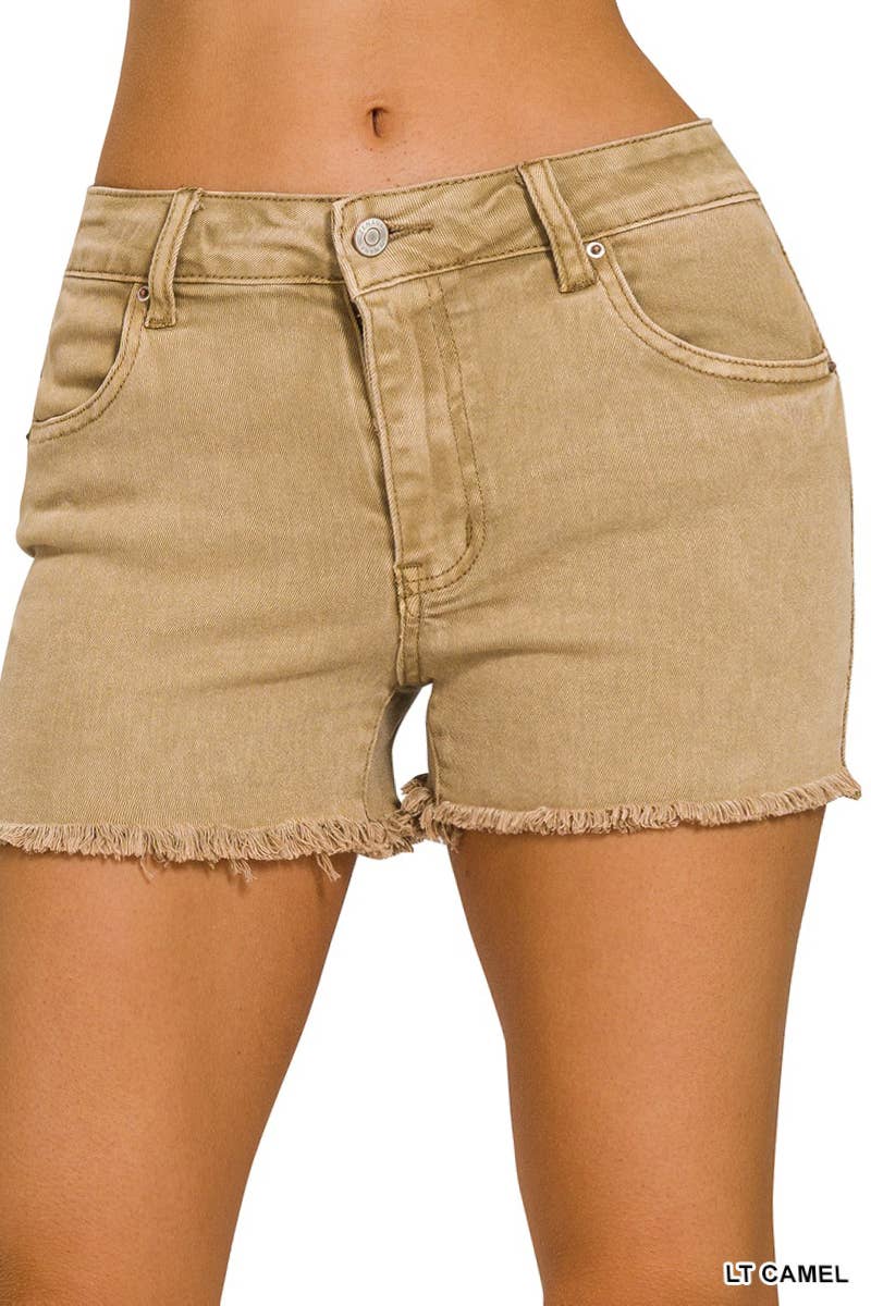 42POPS – Großhandel Shorts – Damen – 42POPS hochgeschnittene Denim-Shorts mit rohem, ausgefranstem Saum24